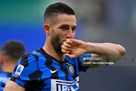 Roberto Gagliardini Là Ai? Sự Nghiệp Bóng Đá Của Nam Cầu Thủ Người Ý