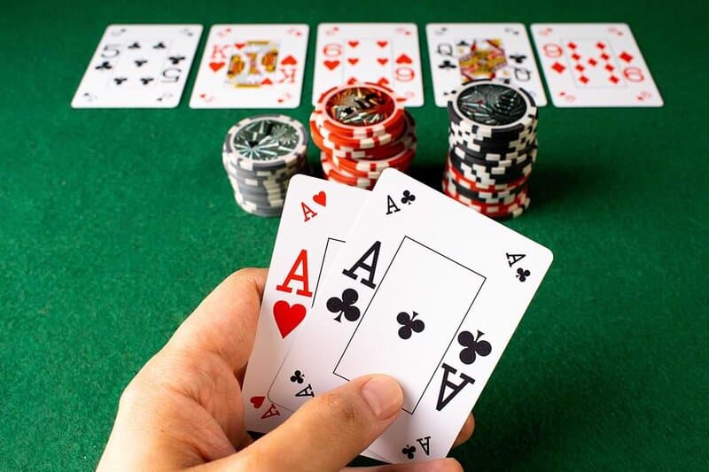 Poker 7 lá: Bật mí cách chơi và chiến thắng tốt nhất năm 2023