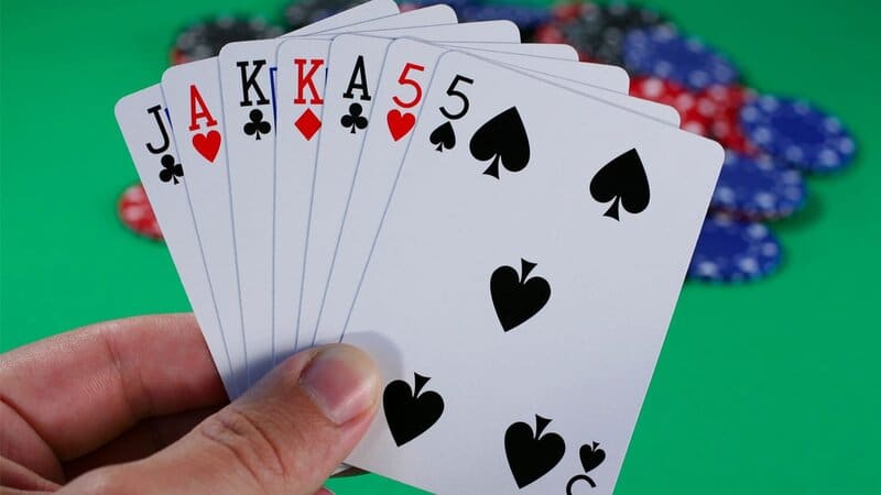 Poker 7 lá: Bật mí cách chơi và chiến thắng tốt nhất năm 2023